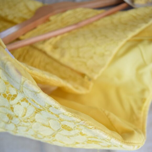 NWT DAVID'S BRIDAL Knee Length Floral Lace Strapless Dress In Yellow Size 12 - Picture 4 of 7